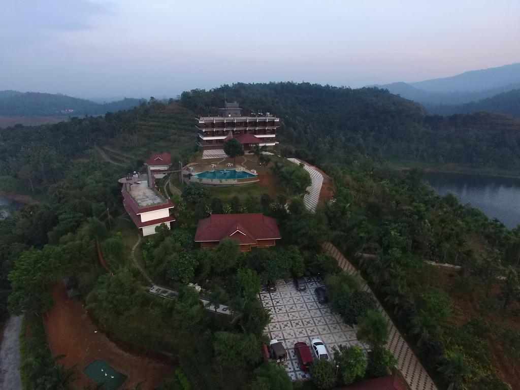瓦亚纳德阿拉亚尔度假村 Tariyod 外观 照片